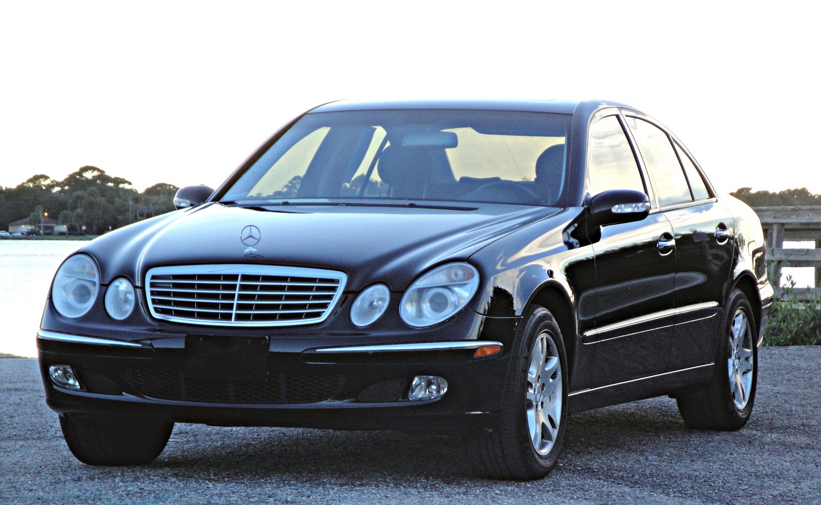 Mercedes benz 2003 e class