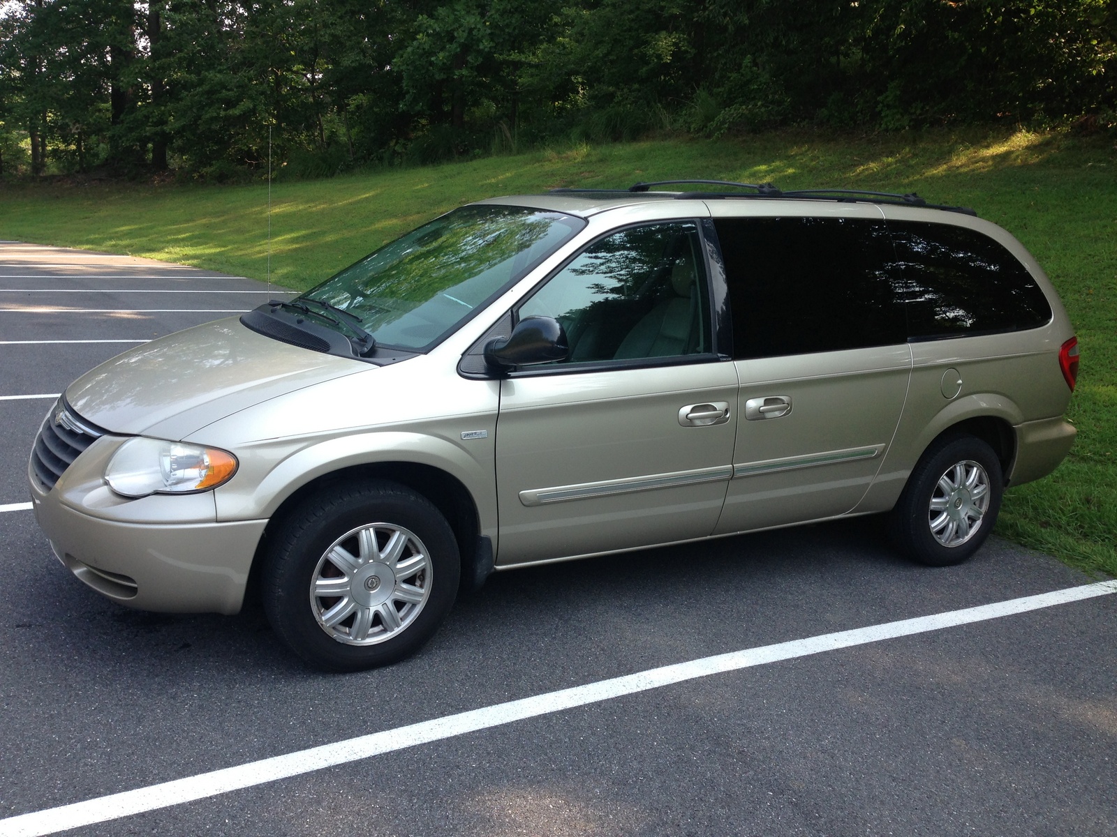 Chrysler Town Country 2005