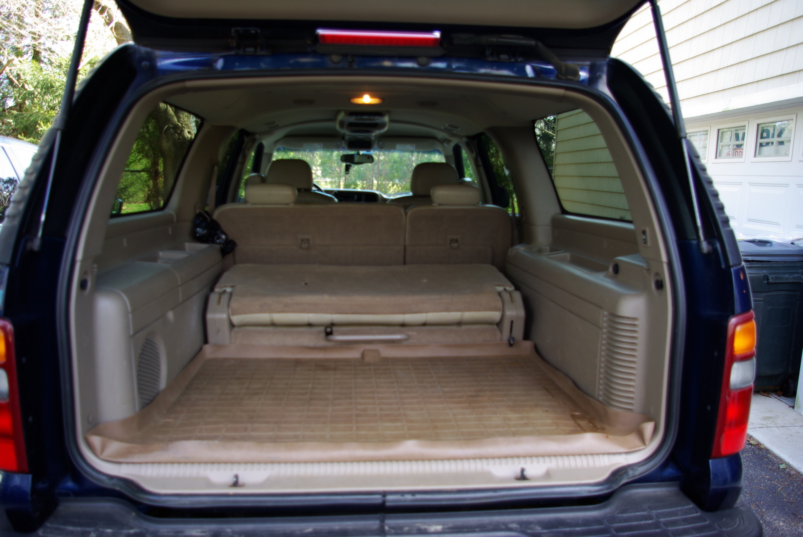 Chevrolet Suburban 2002