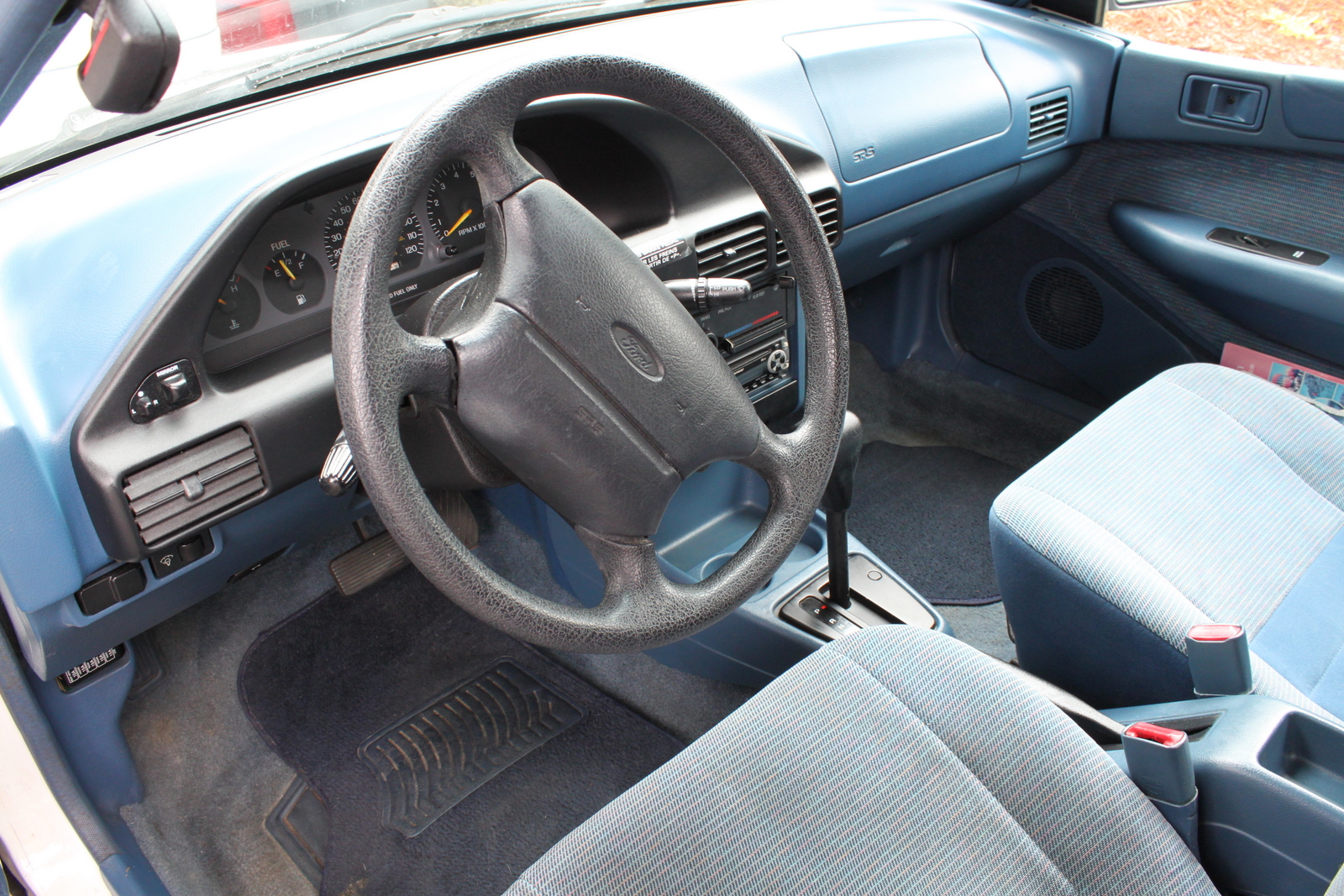 1995 Ford escort interior