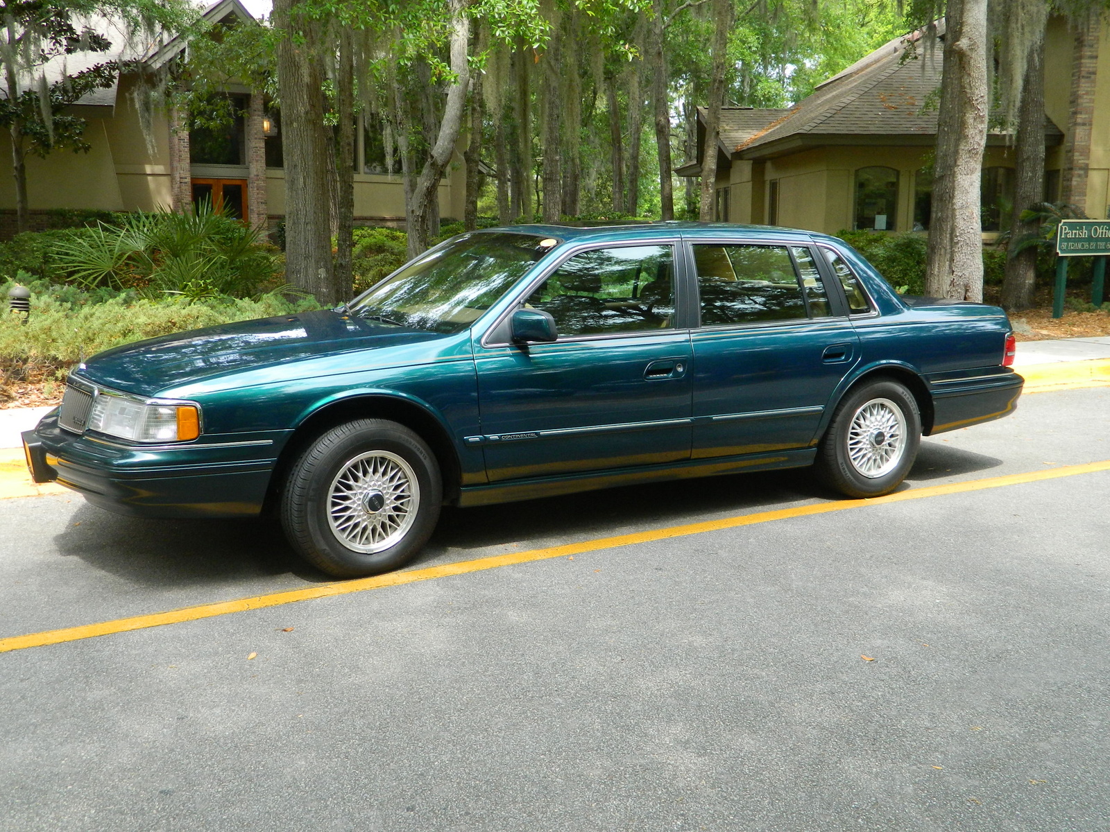 Every car. Lincoln Continental 1994. Linkoln Continental 1994. Линкольн Континенталь 1991. Линкольн седан 1995.