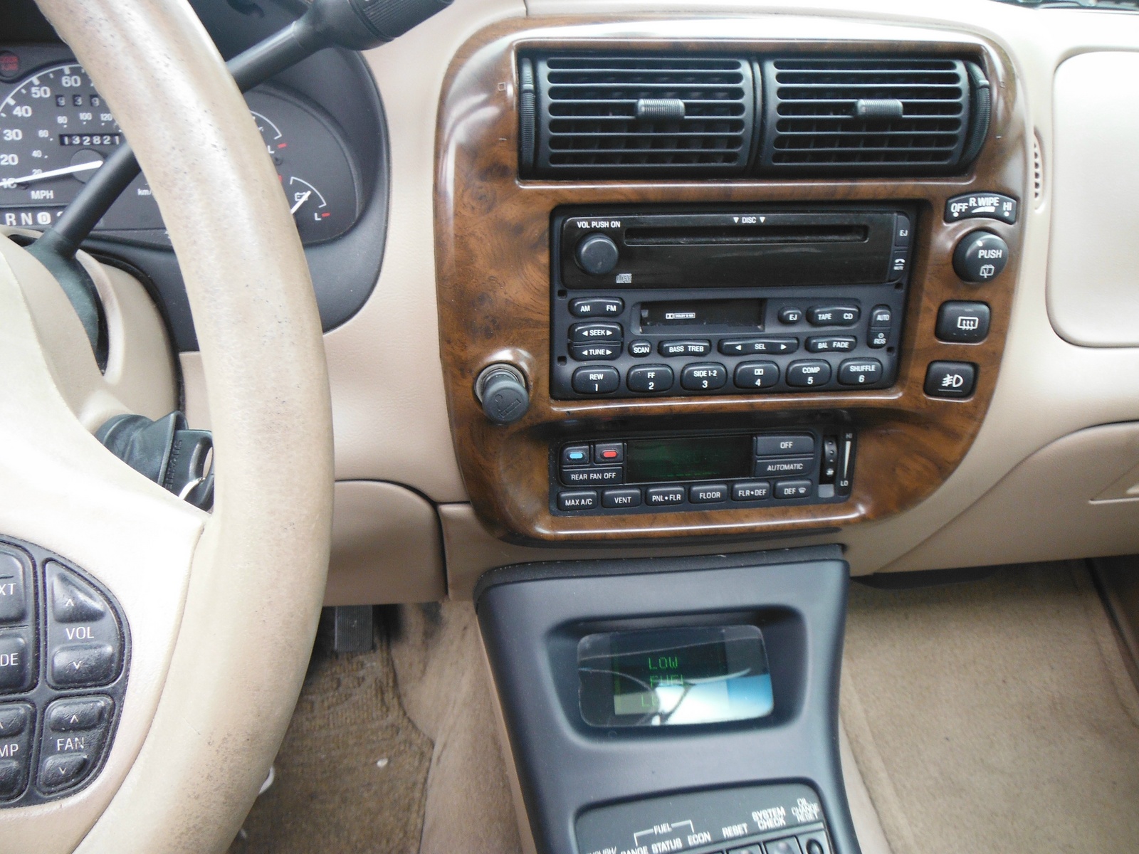 Interior 2000 ford explorer #8