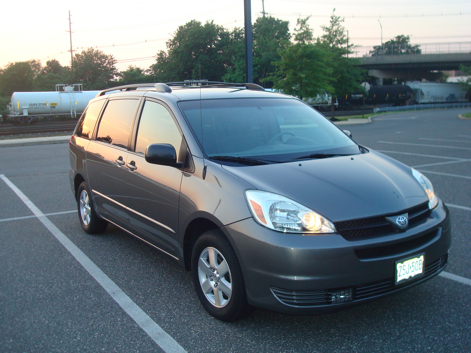 Nissan Sienna 2006