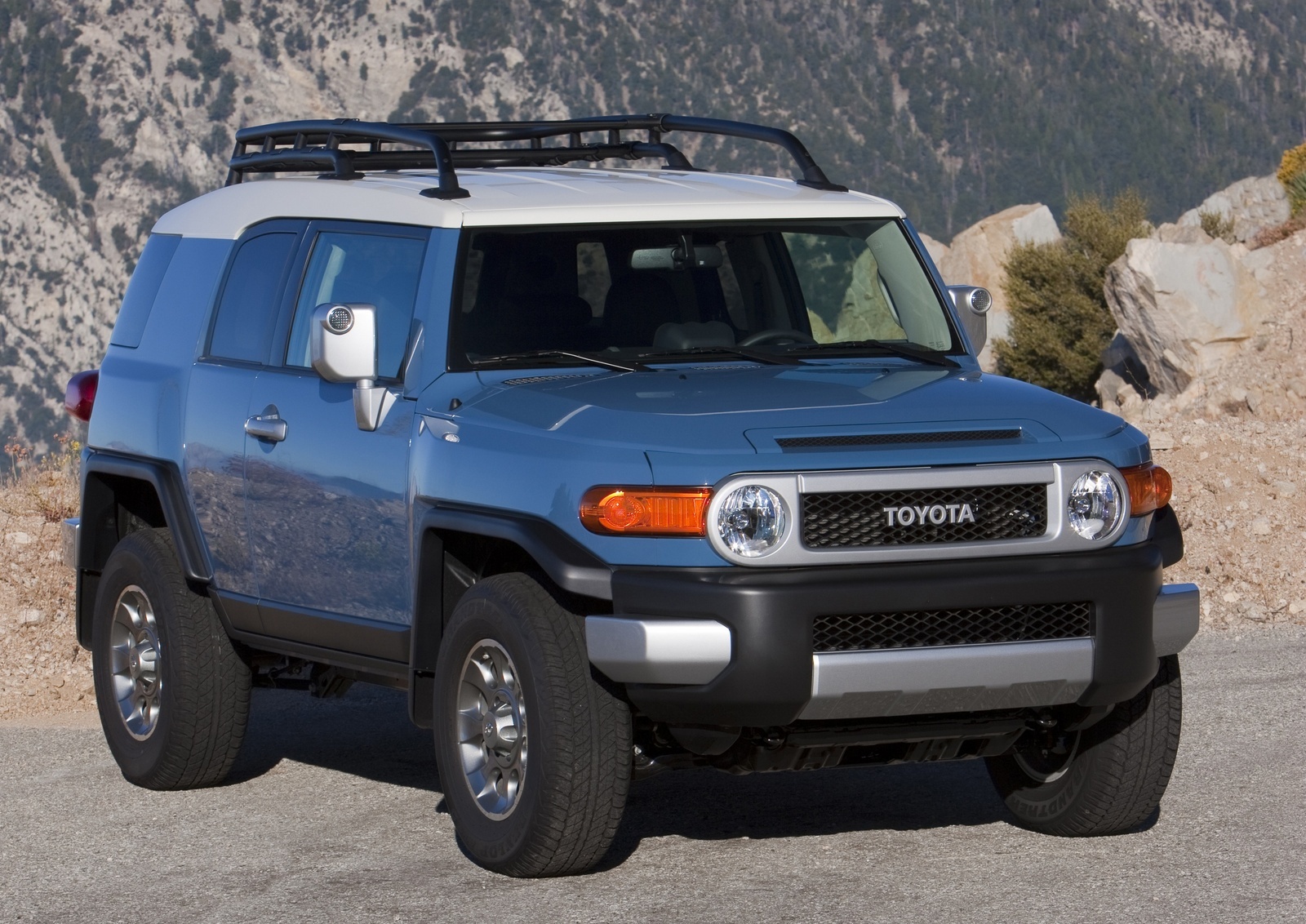 Toyota Fj Cruiser Overview Cargurus