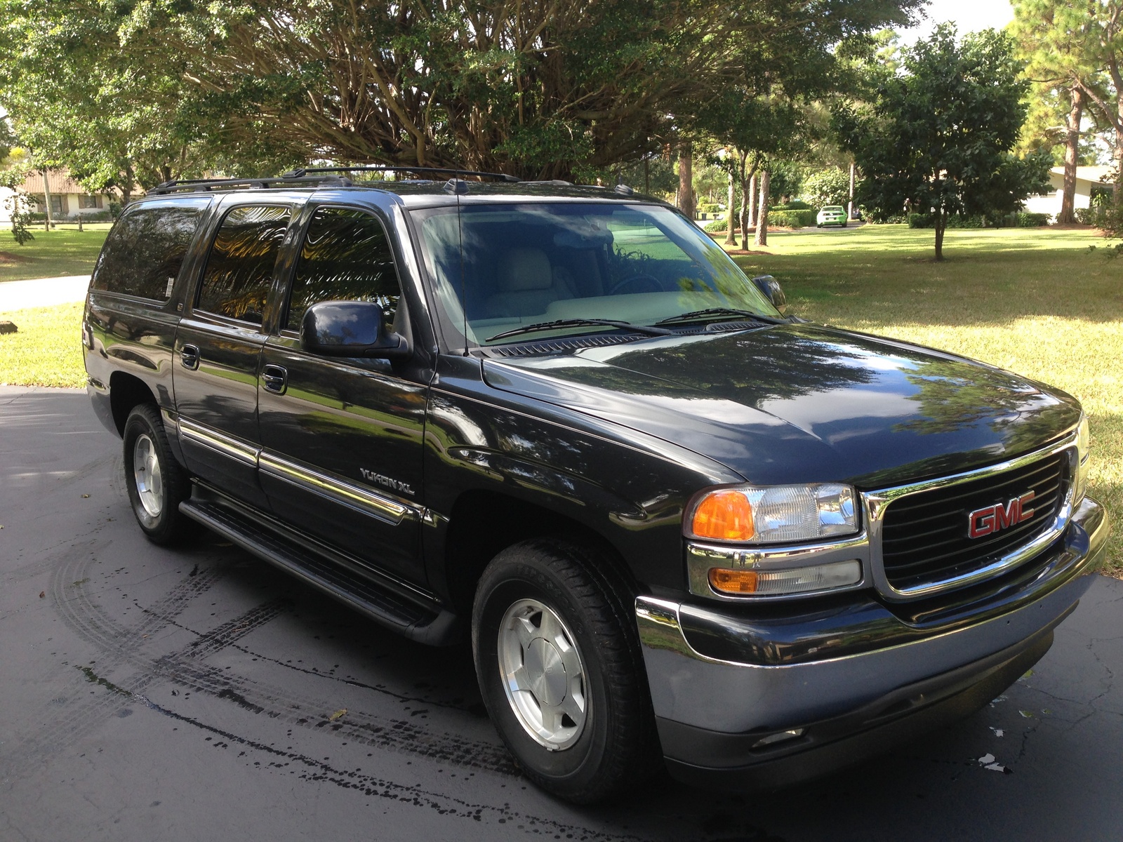 GMC Yukon XL 2004