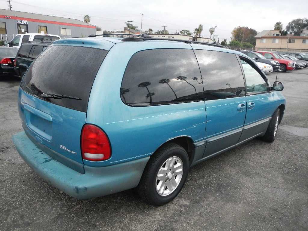 Dodge Caravan 1996