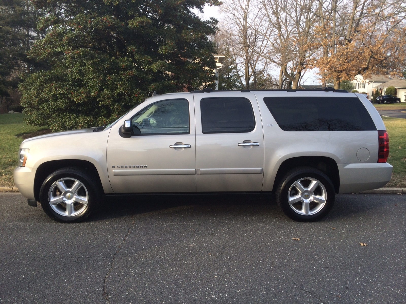 2008 Chevrolet Suburban - Pictures - CarGurus