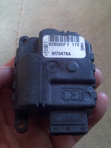 2008 dodge nitro thermostat replacement