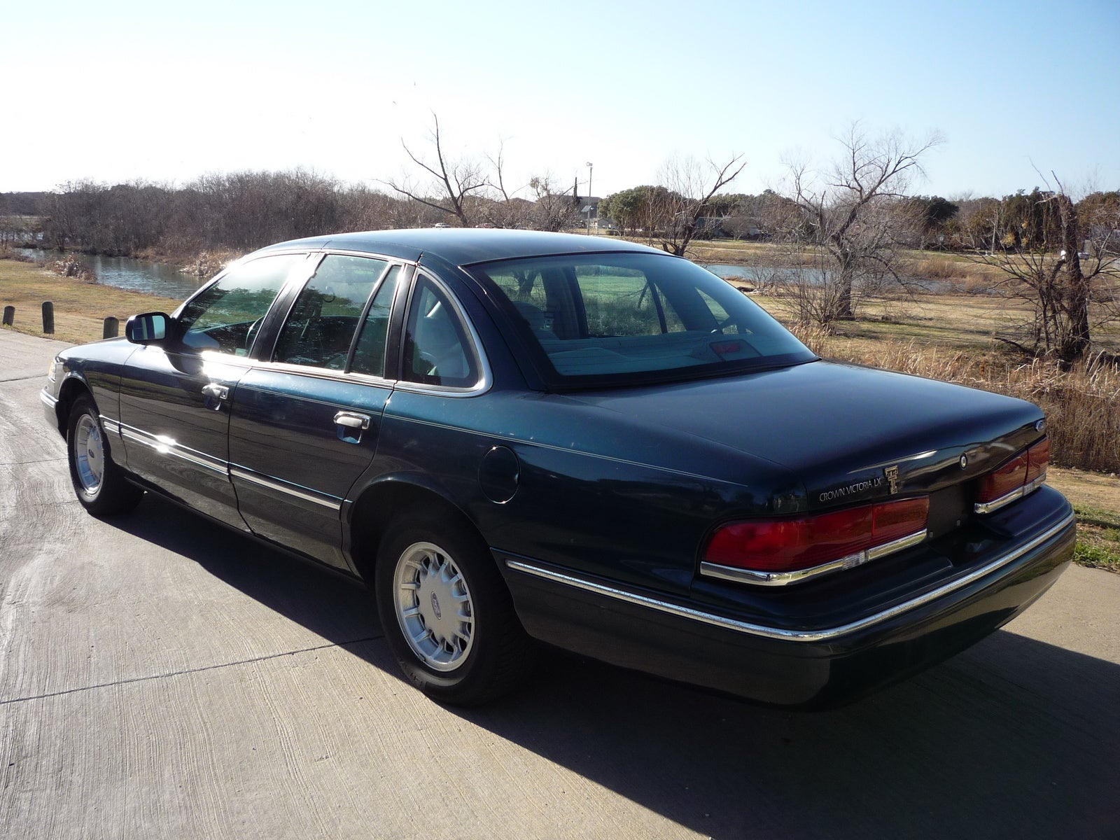 1997 Ford crown victoria lx mpg #10