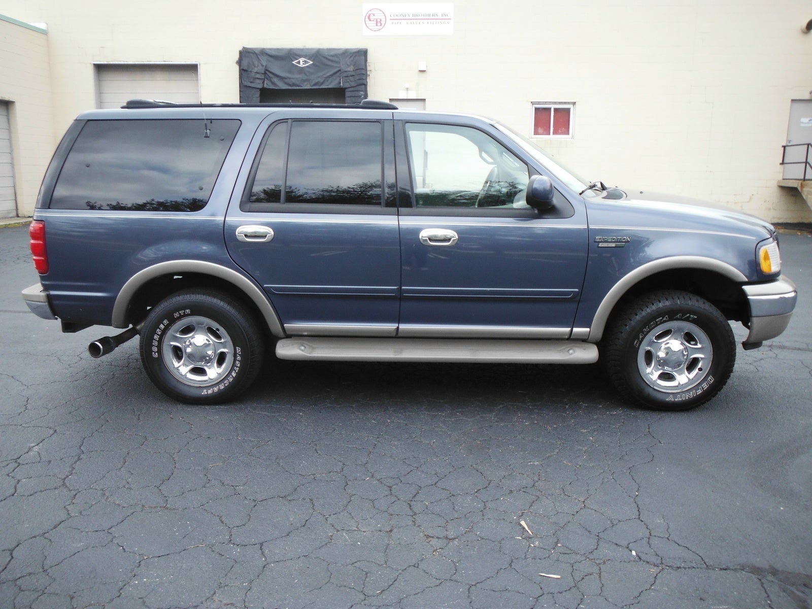 Value of 2001 ford expedition eddie bauer #9