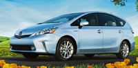 2014 Toyota Prius v Overview