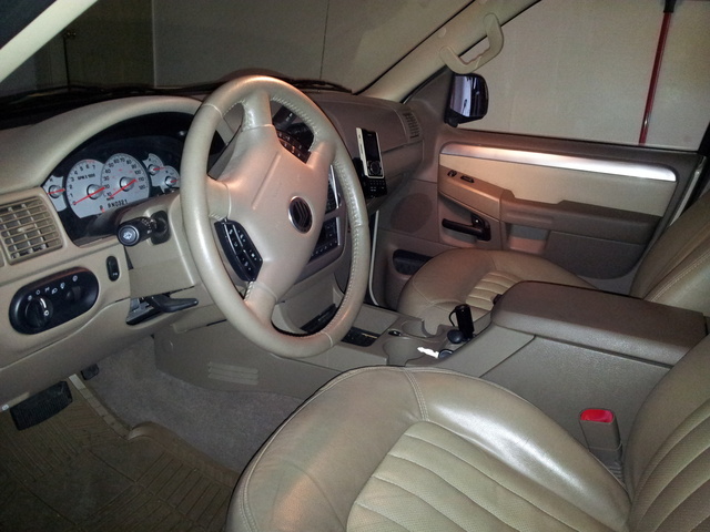 2005 Mercury Mountaineer Interior Pictures Cargurus