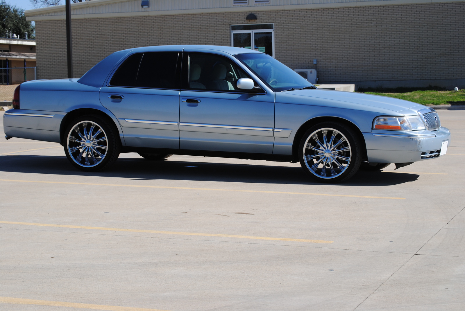 2003 Mercury Grand Marquis - Pictures - CarGurus