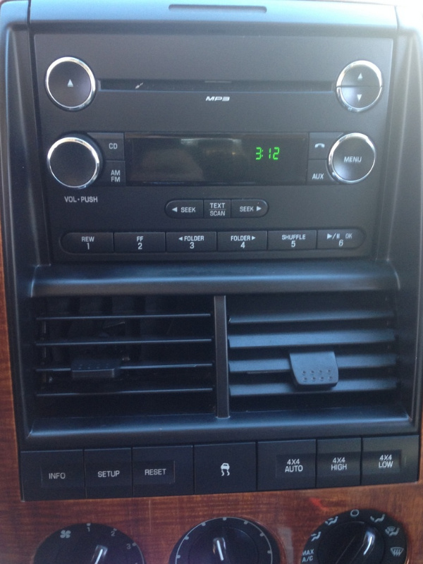 2010 Ford explorer cargo management system