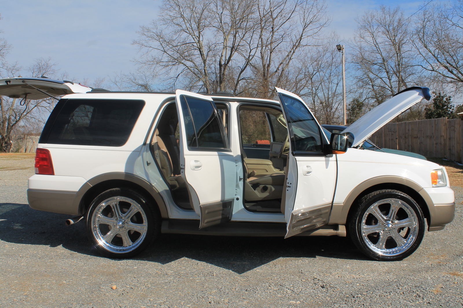 How many pounds of refrigerant in ford expedition #10