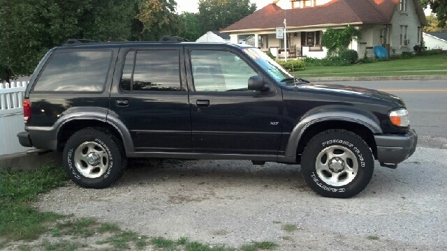 Ford Explorer Questions I Have A 2000 Ford Explorer Xlt 4 0 V6 And Would Like To Know If There Cargurus