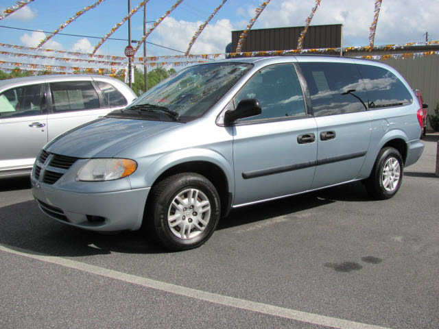 2005 dodge caravan sport