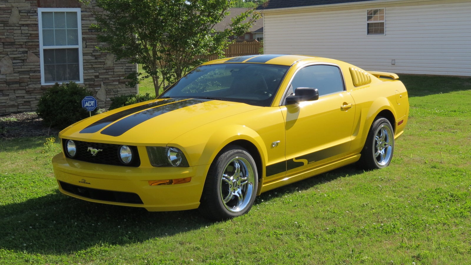 2005 Ford mustang gt premium for sale