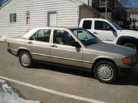 1988 Mercedes-Benz 190-Class Overview 1988 Mercedes-Benz 190-Class Overview