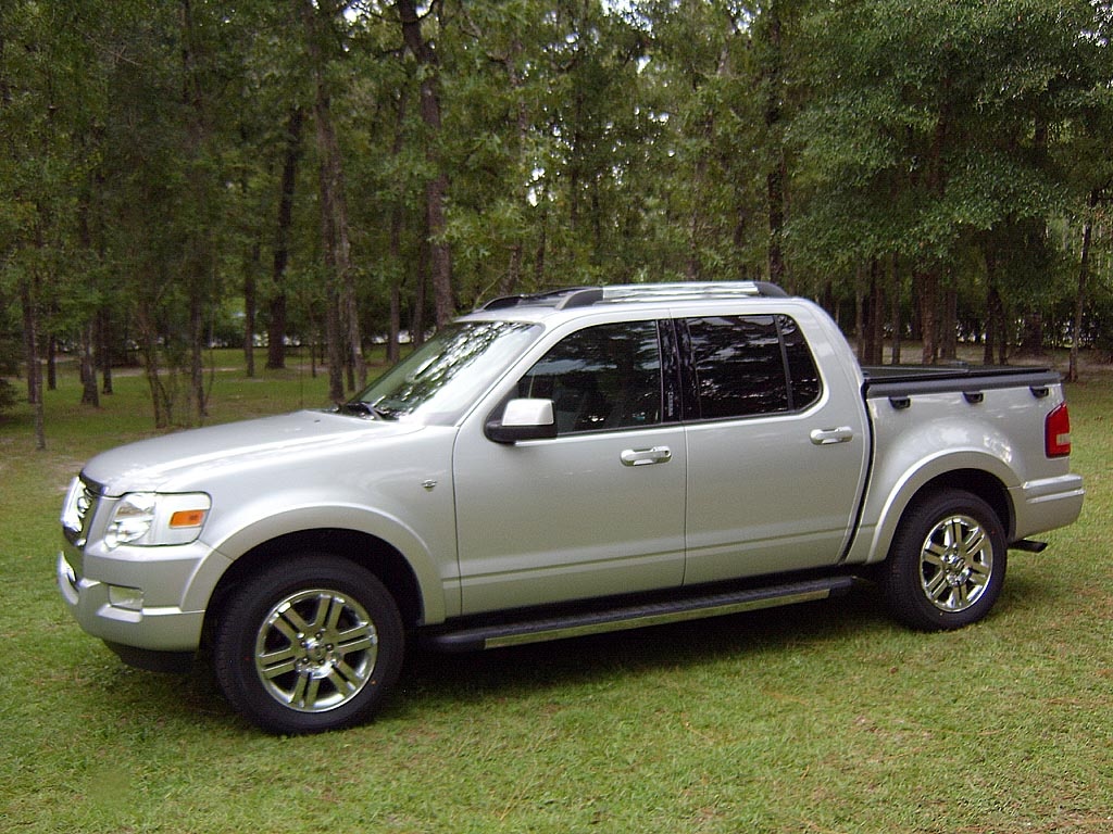 2010 Ford explorer sport trac brochure #9