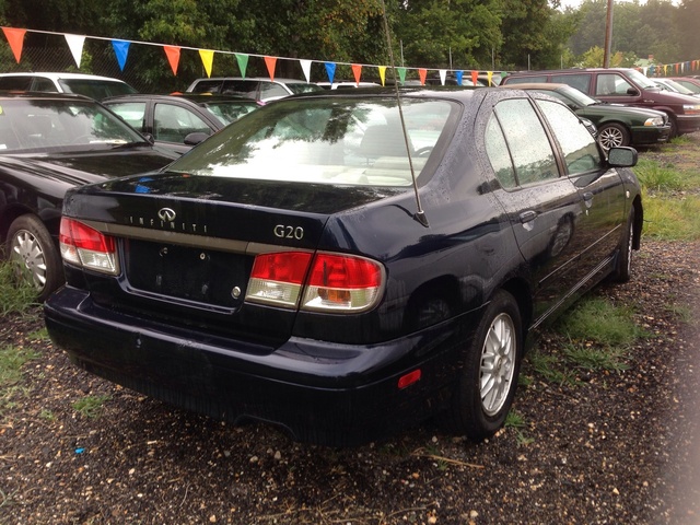 Infiniti g20 2001