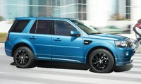 2015 Land Rover LR2 Overview