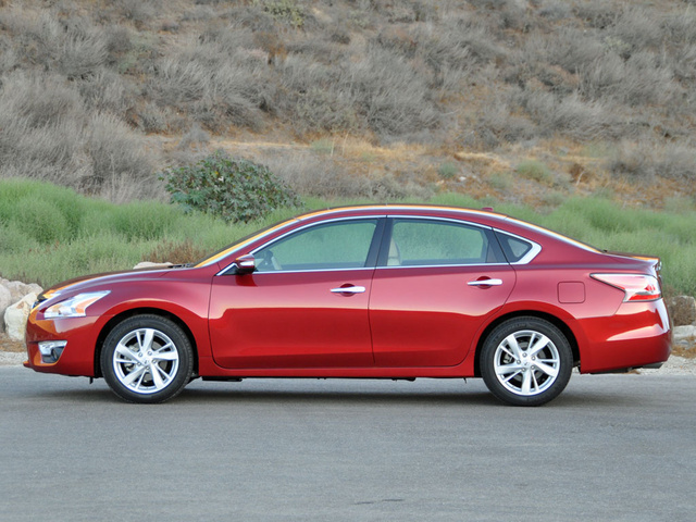 2015 Nissan Altima Special Edition Features