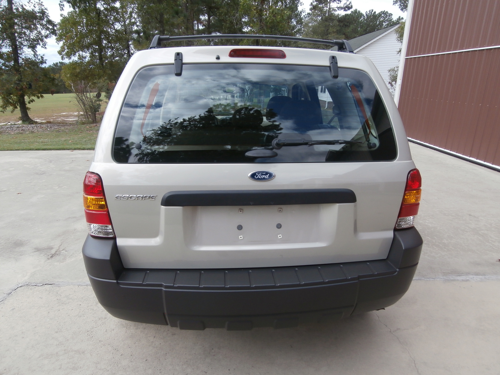 What is the gas mileage on a 2005 ford escape #4
