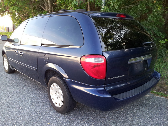 2004 Chrysler Town & Country - Pictures - CarGurus