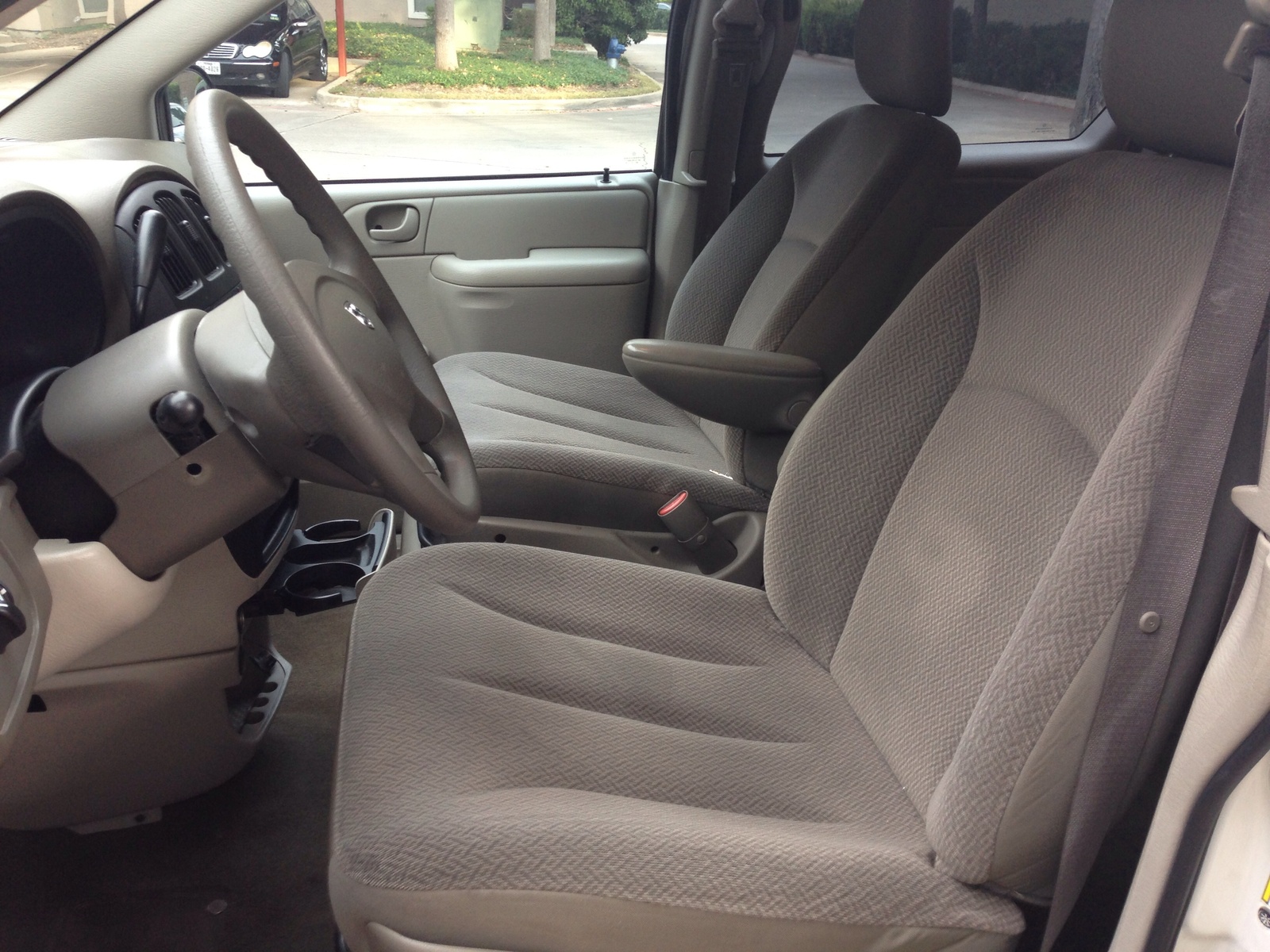 Picture of 2006 Dodge Caravan SE, interior