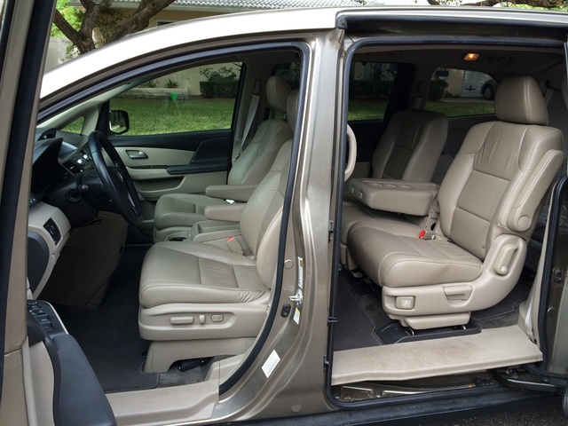 2011 honda odyssey interior