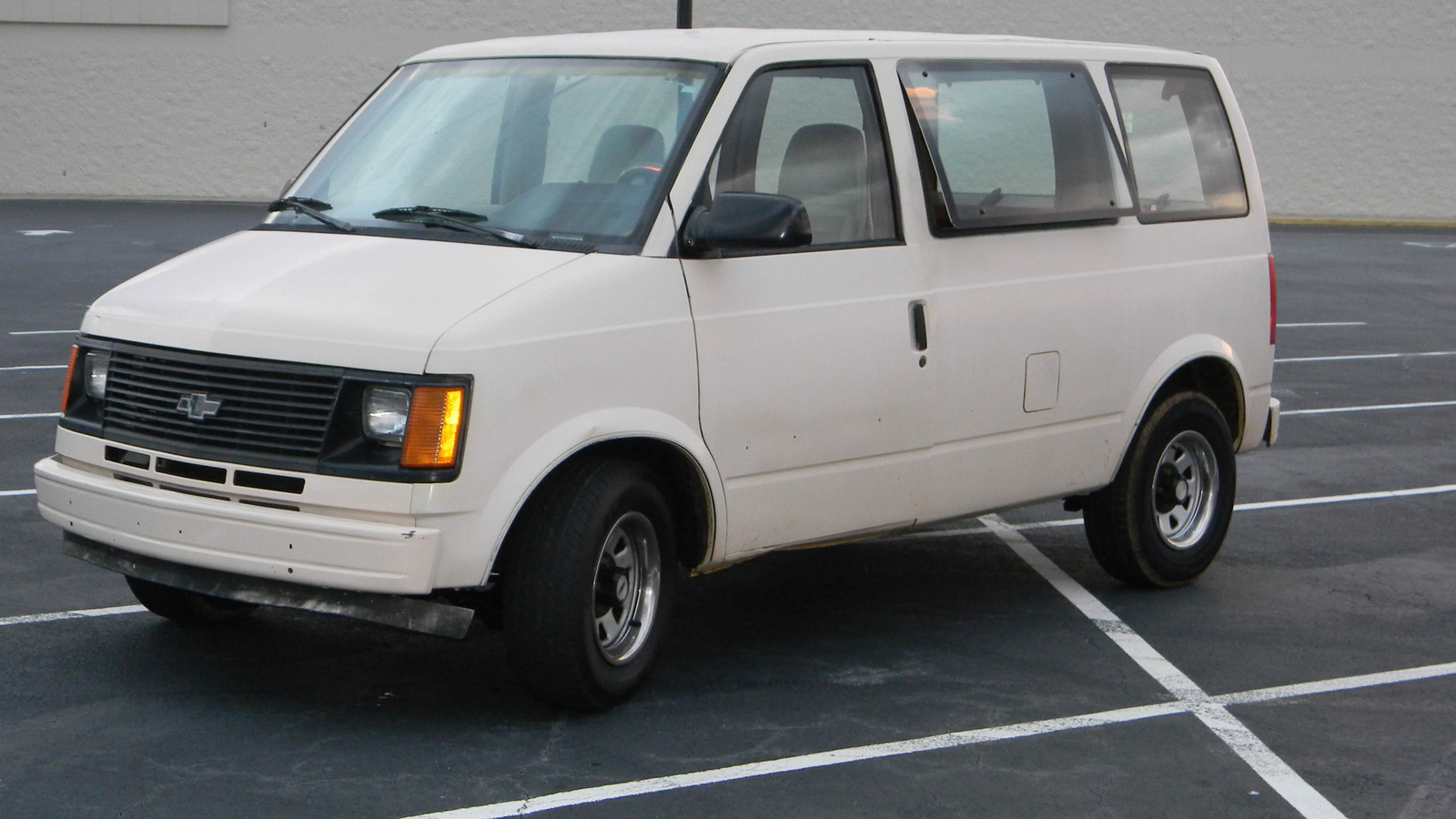 1990 chevy minivan