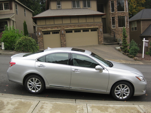 2011_lexus_es_350_base pic 256620782414863698 640x480