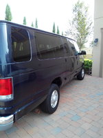 2000 Ford Econoline Wagon Overview 2000 Ford Econoline Wagon Overview