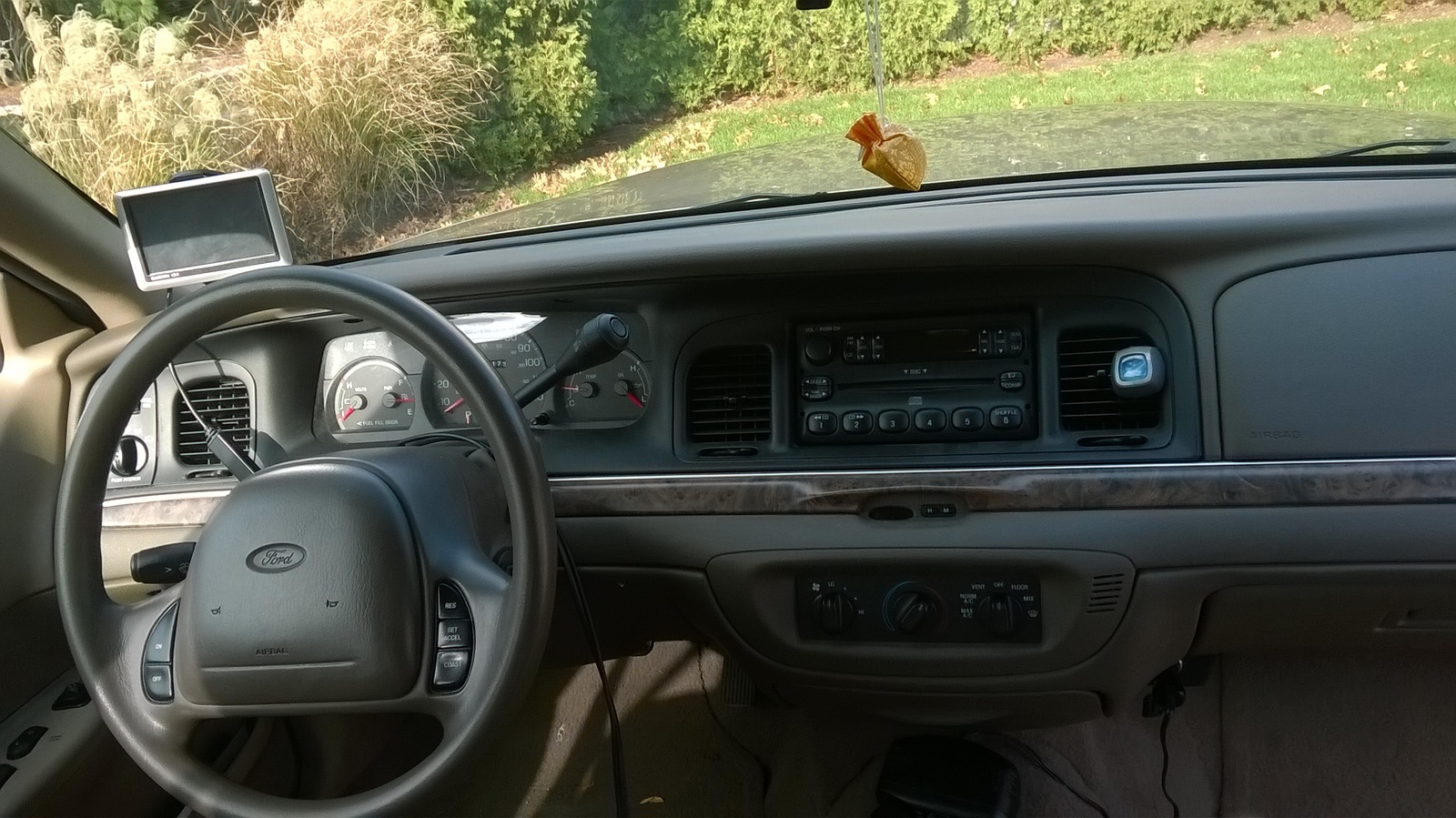 2000 Ford crown victoria seats #9