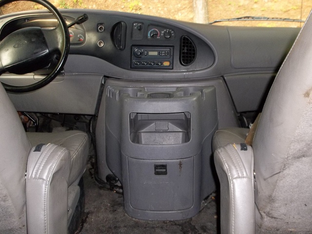 2001 ford econoline cargo van