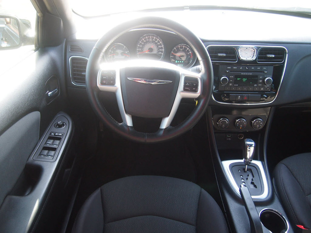 2012 Chrysler 200 Pictures Cargurus