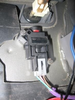 Ford Explorer Questions - I was hit from behind and my ... jaguar xj8 2004 2007 front fuse box diagram 
