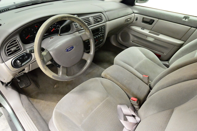 Ford Taurus 2006 салон