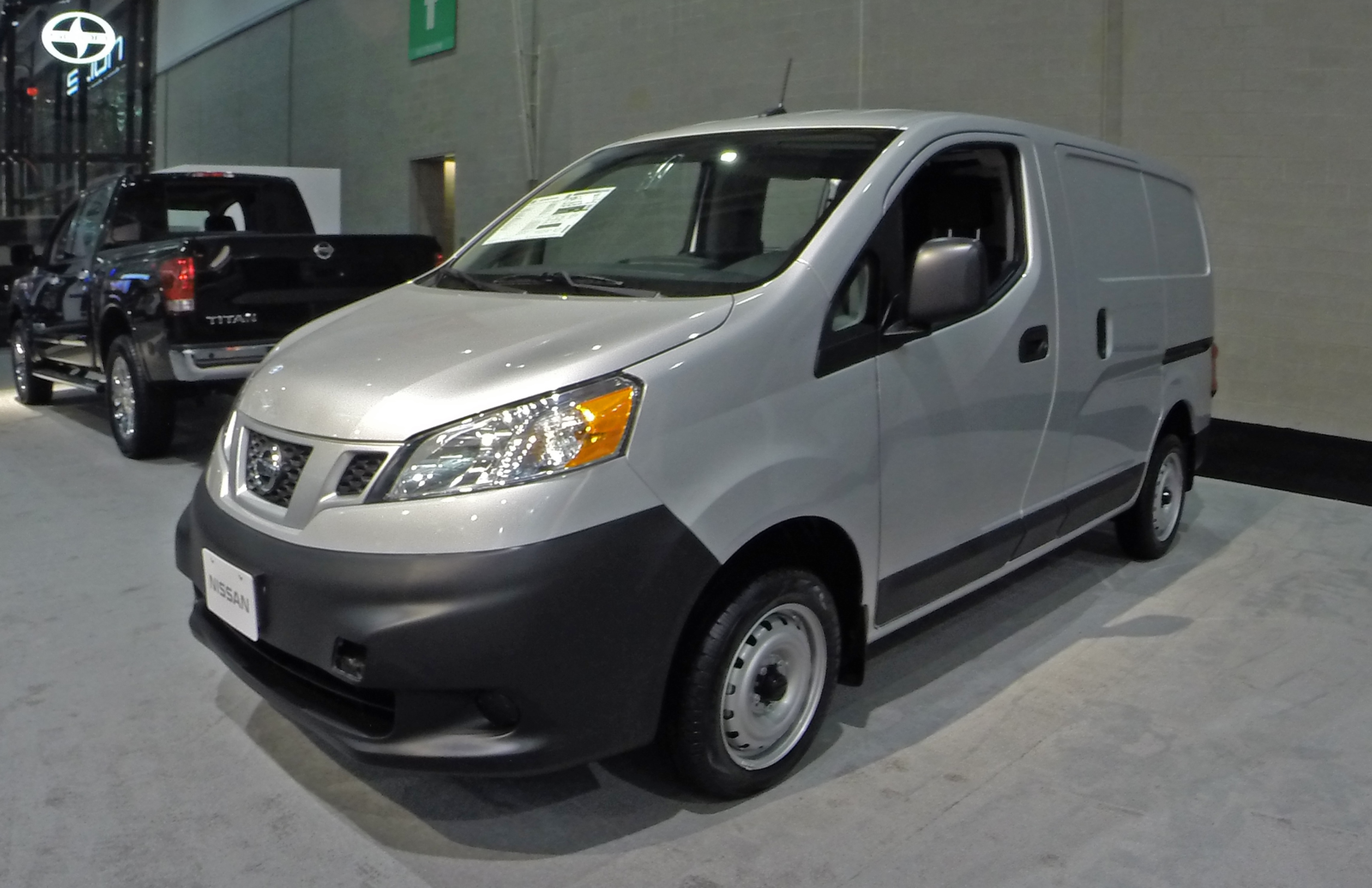2015 Nissan NV Cargo Test Drive Review 