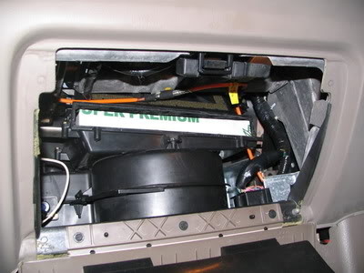 2002 ford expedition cabin air filter location