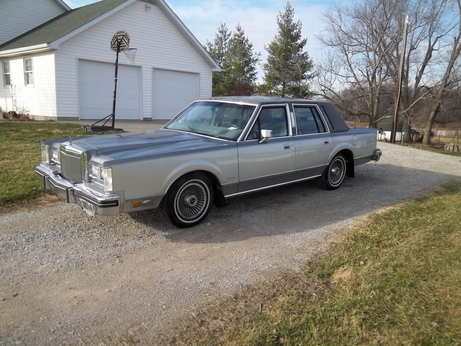 Lincoln town car 1983