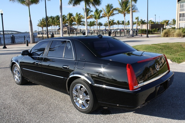 2011 Cadillac Dts Pictures Cargurus