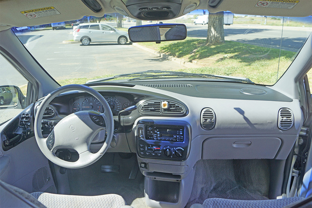 2000 Chrysler Voyager Interior Pictures Cargurus