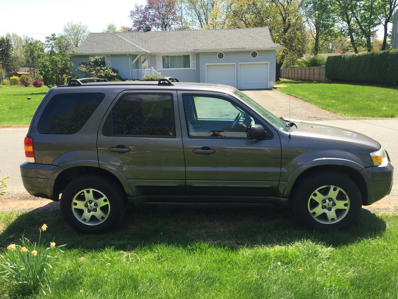 2005 Ford Escape - Overview - CarGurus