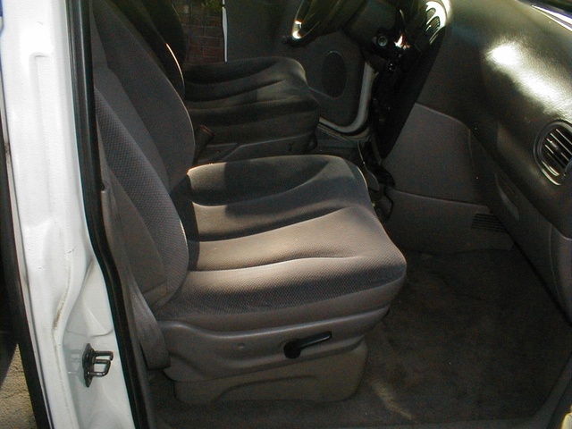 2000 plymouth voyager interior