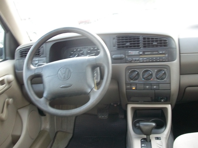 2003 gl golf hatchback interior
