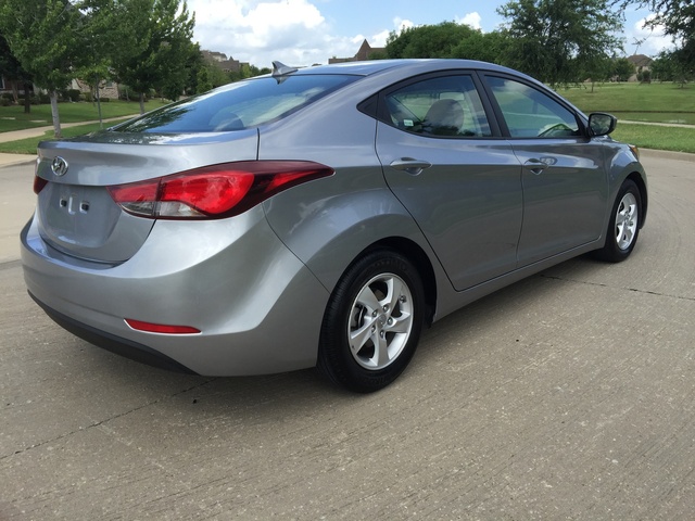 2015 Hyundai Elantra - Pictures - CarGurus