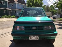 1998 Chevrolet Tracker Overview 1998 Chevrolet Tracker Overview