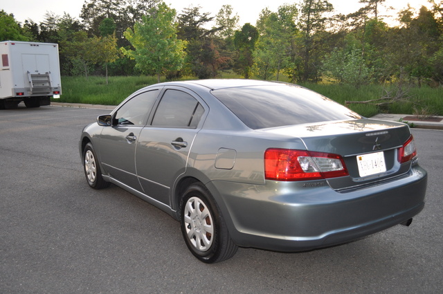 Mitsubishi galant 2010 года